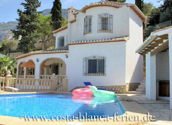 Ferienhaus in Denia mit Meerblick Villa